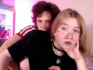 Erotinis vaizdo pokalbis LilithAndKit