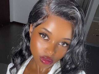 Erotinis vaizdo pokalbis liljanice