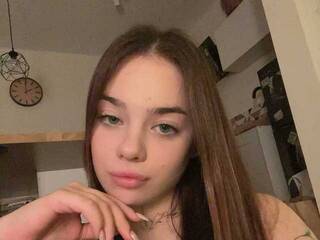 Erotinis vaizdo pokalbis Lillits