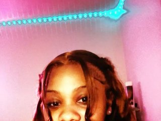 Erotinis vaizdo pokalbis LillyGoddess