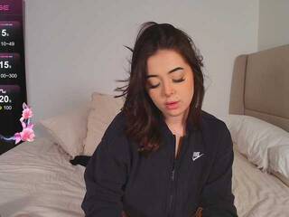 Erotinis vaizdo pokalbis Liloshroxy