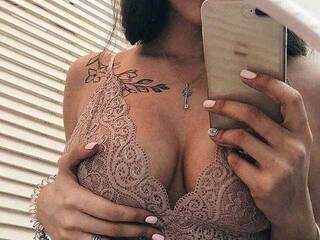 Erotinis vaizdo pokalbis LiloSilver