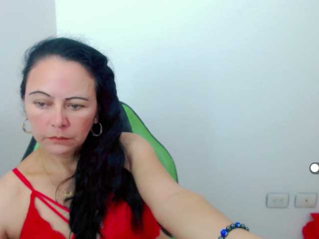 Transliacijos ekrano nuotraukos Lily-Benet
