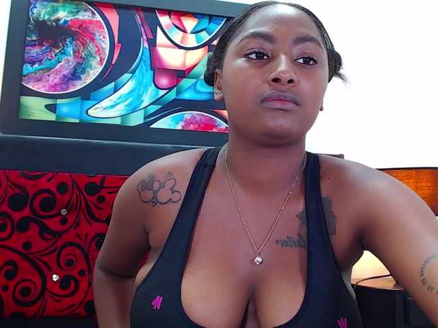 Nuotraukos linacabrera welcome guys come n see me #naked #wild #naughty im a #ebony #latina #kinky #cute #bigtits enjoy with me in #pvt or just tip if u like the view #deepthroat #sexy #dildo #blowjob #CAM2CAM