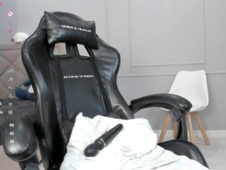 Erotinis vaizdo pokalbis Yunleah