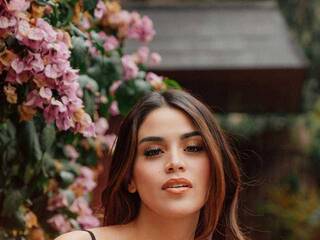 Erotinis vaizdo pokalbis Lindabloom