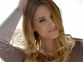 Erotinis vaizdo pokalbis LindaLoren