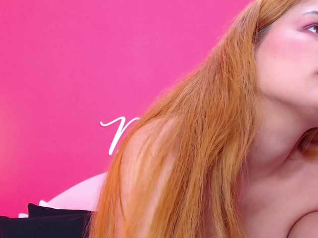 Nuotraukos LinndaTaylor Playing a stray kitty, wanna feed me some milk? Cum show at goal!! @total #blonde #bigtits #roleplay #fetish #teen