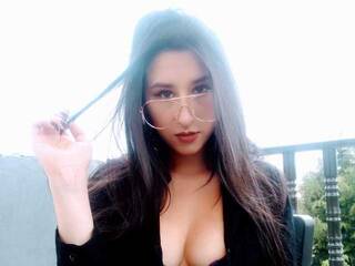 Erotinis vaizdo pokalbis linsdsaysweet