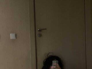 Erotinis vaizdo pokalbis Lisa1010