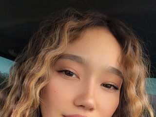 Erotinis vaizdo pokalbis LisaHyun