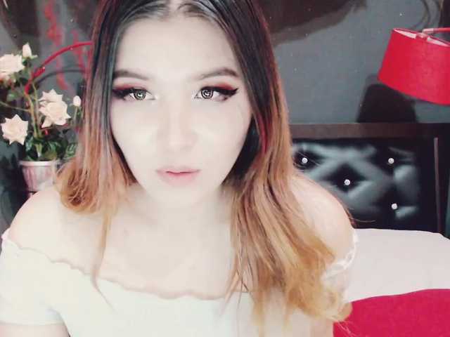 Nuotraukos LisaMoon777 Hey Hey Guys))) Welcome to Lisa Room)) Lets chat, Fun, and Make SOme NOISE!!!)