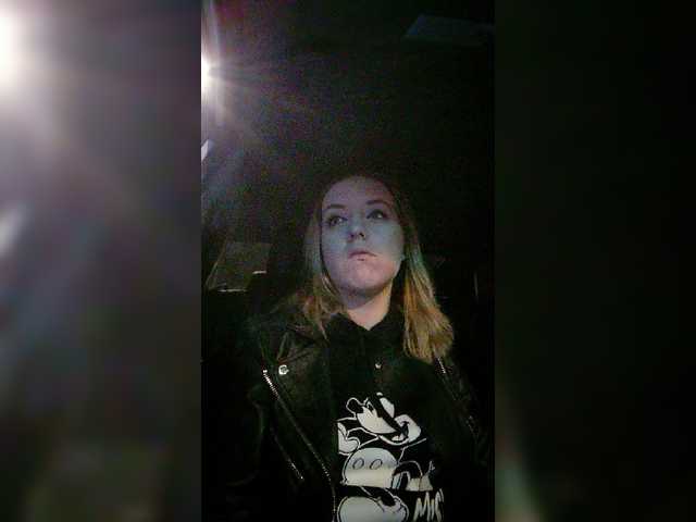 Transliacijos ekrano nuotraukos Lisamurrr