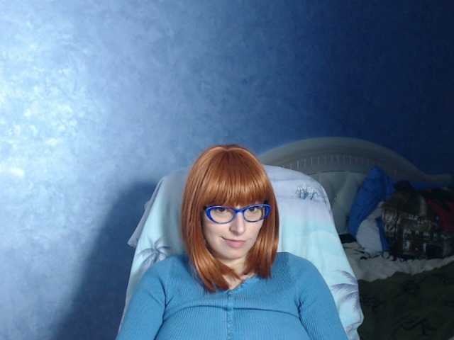 Nuotraukos LisaSweet23 hi boys welcome to my room to chat and for hot body to see naked in private))