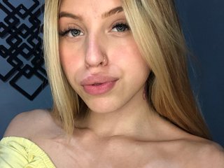 Erotinis vaizdo pokalbis Littlehope