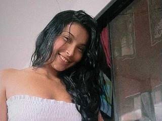 Erotinis vaizdo pokalbis littlenaught