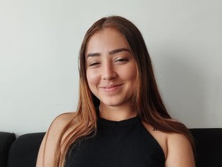 Erotinis vaizdo pokalbis littlepaty