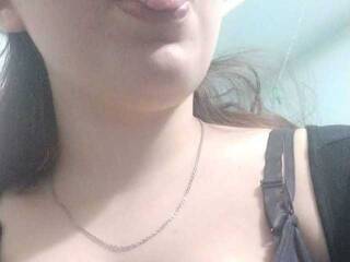 Erotinis vaizdo pokalbis LittleQueen20