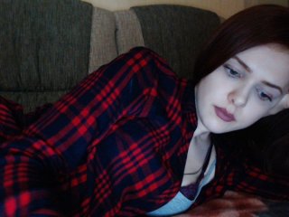 Nuotraukos Fiery_Phoenix hello, I am Kate) put love) all shows - group and full private) changing clothes - 55 tokens) dances - 77 tokens) slaps - 11 tokens. I collect for gifts for the New Year)
