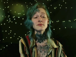 Erotinis vaizdo pokalbis LittleSpaceMouse-