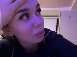 Erotinis vaizdo pokalbis LEYLA_FOXY