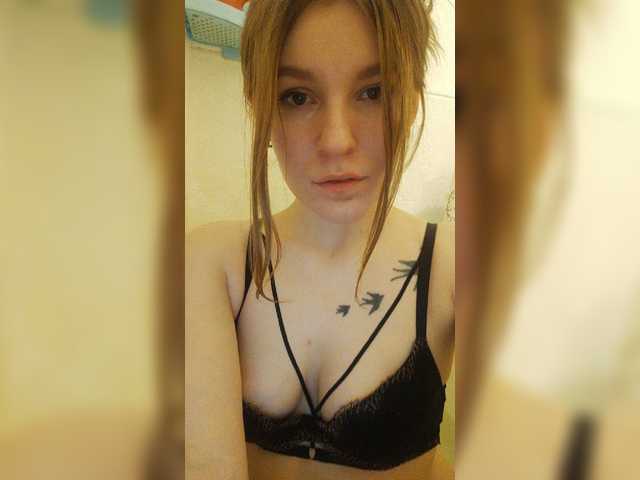 Transliacijos ekrano nuotraukos LizzyLess