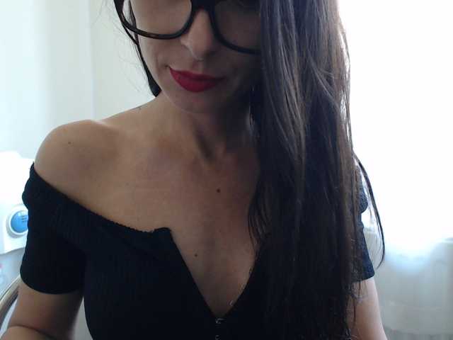 Transliacijos ekrano nuotraukos LizzyRoy