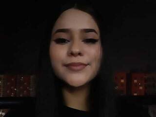 Erotinis vaizdo pokalbis LliessObrien