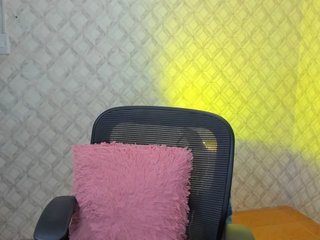 Erotinis vaizdo pokalbis Littlebitch