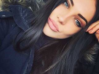 Erotinis vaizdo pokalbis Lol27722772