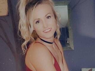 Erotinis vaizdo pokalbis Lola-desire