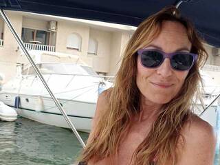 Erotinis vaizdo pokalbis lolamilf