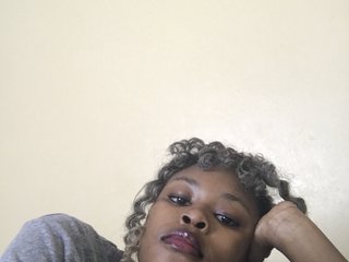 Erotinis vaizdo pokalbis LolaMyst