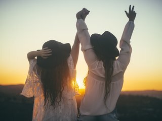 Erotinis vaizdo pokalbis LoNikTwins