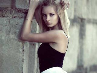 Erotinis vaizdo pokalbis MyLoraBaby