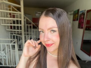 Erotinis vaizdo pokalbis LouiseBallen