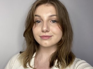 Erotinis vaizdo pokalbis LoveKissBit