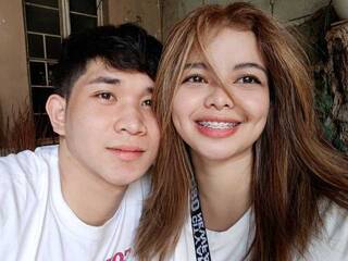 Erotinis vaizdo pokalbis LovelyAngelss