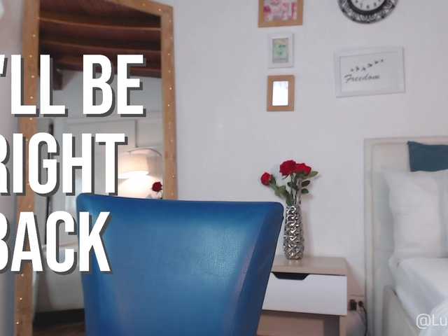 Nuotraukos luci-vega Hello Guys! I am very happy to be here again, help me have a great orgasm with your tips [500 tokens remaining GOAL: RIDE DILDO 488 ]