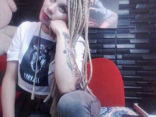 Erotinis vaizdo pokalbis lucier-evil