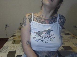 Erotinis vaizdo pokalbis Lucy_tattoodreams