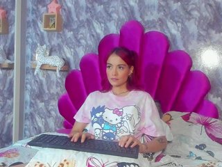 Erotinis vaizdo pokalbis LUCY_MILLER