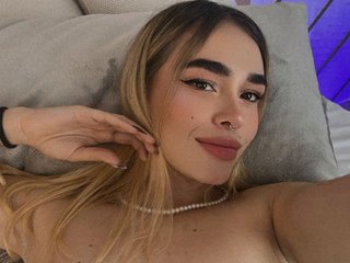Erotinis vaizdo pokalbis LucyVega