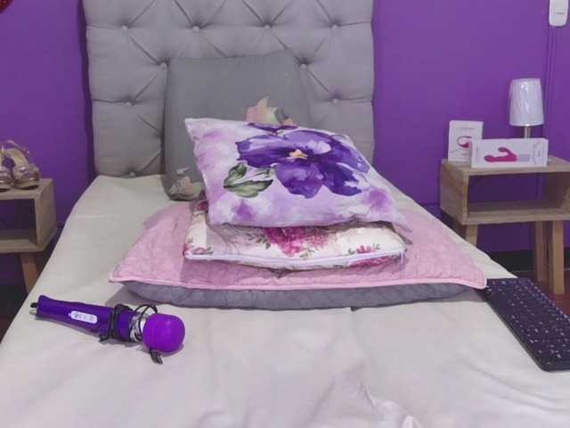 Nuotraukos LucyWill naked body and cream 299 I love playing with you! if you are active -> I make a great show for YOU!