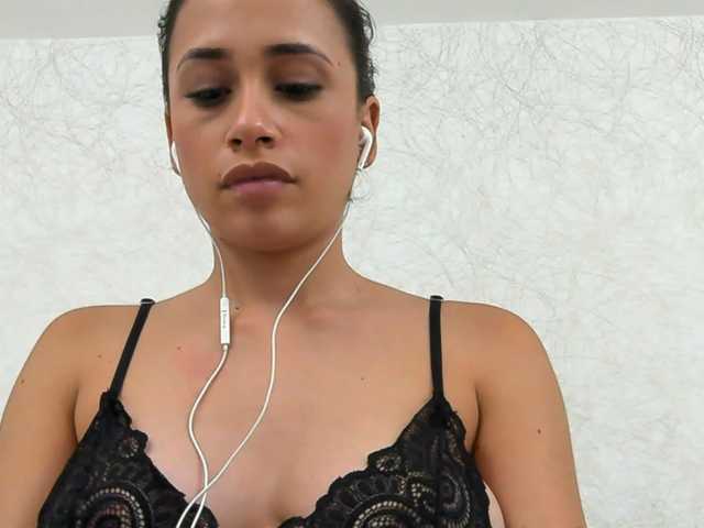Nuotraukos LuisaTrujillo Hello Guys, Today I Just Wanna Feel Free to do Whatever Your Wishes are and of Course Become Them True/ Pvt/Pm is Open, Make me Cum at GOAL