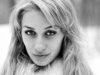 Erotinis vaizdo pokalbis lukkyli