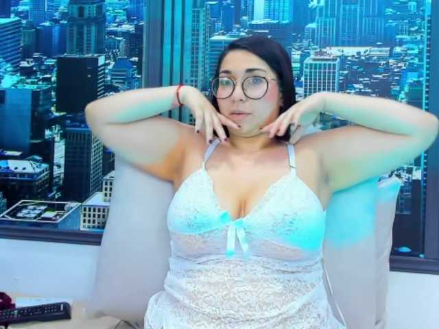 Nuotraukos LulluMagic Guys today I'm very horny and I want to fuck #latina #toys #bigass #bigtits #tattoo #curvaceous