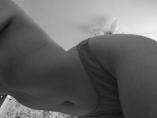 Erotinis vaizdo pokalbis Milka-Mila