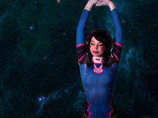 Erotinis vaizdo pokalbis LunaRin