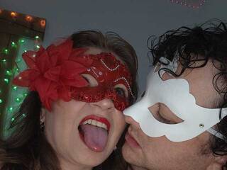 Erotinis vaizdo pokalbis LUNAROJA